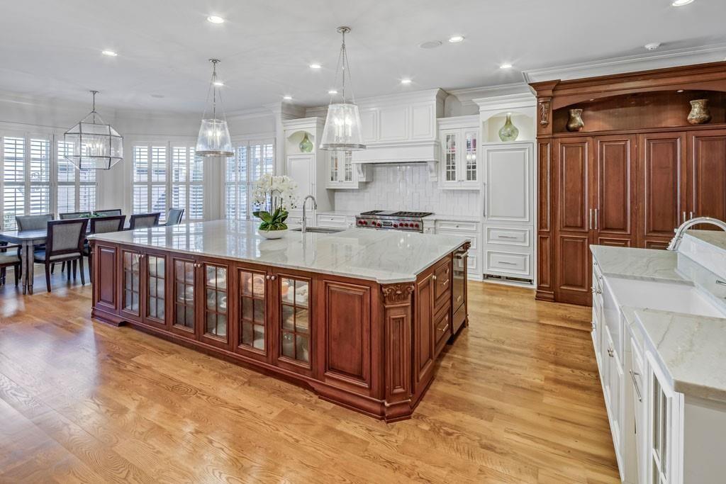 3594 Tuxedo Court