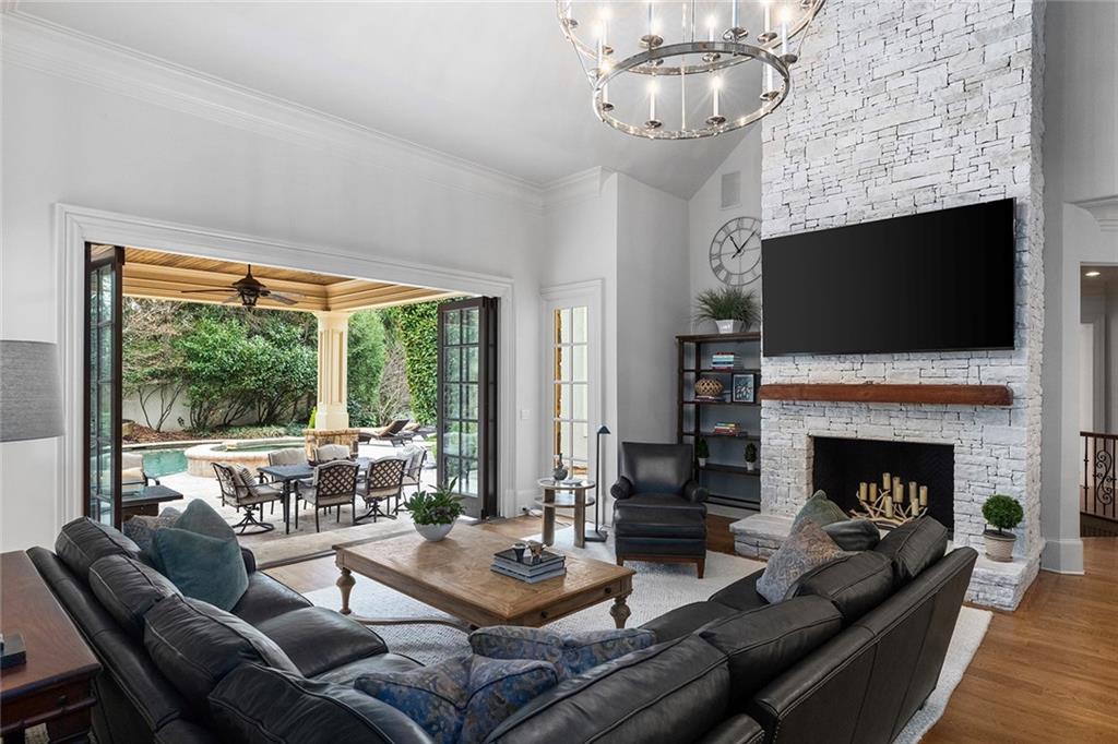 3594 Tuxedo Court