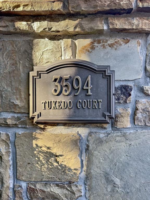 3594 Tuxedo Court