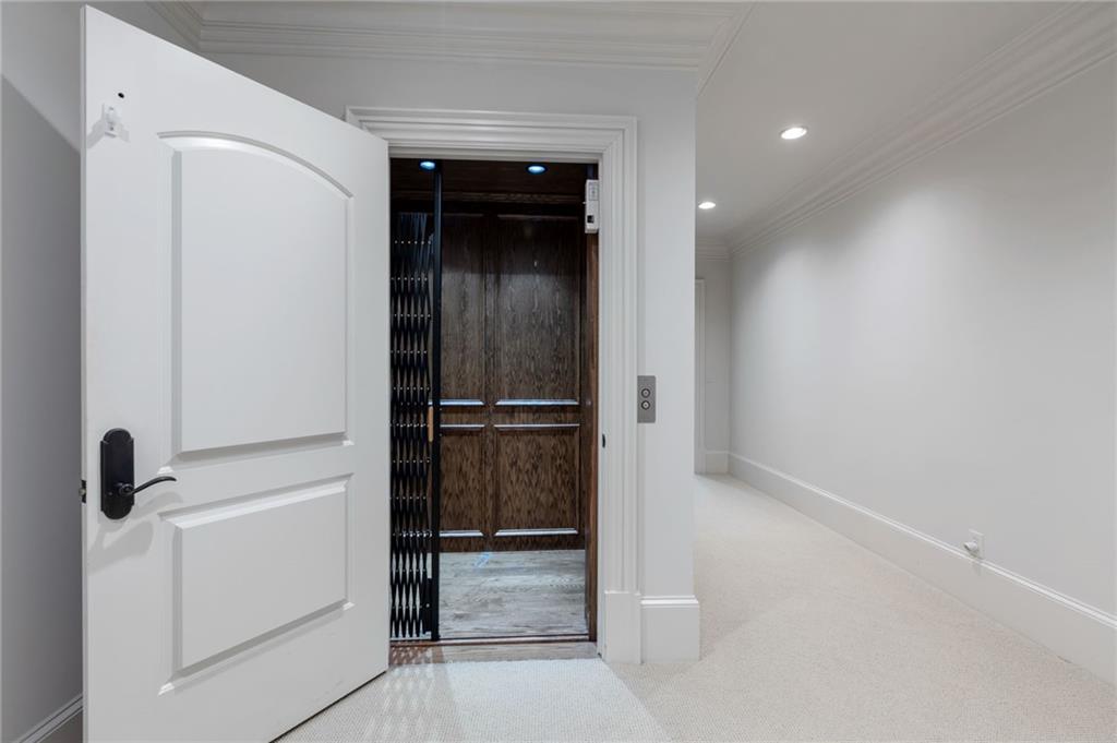 3594 Tuxedo Court