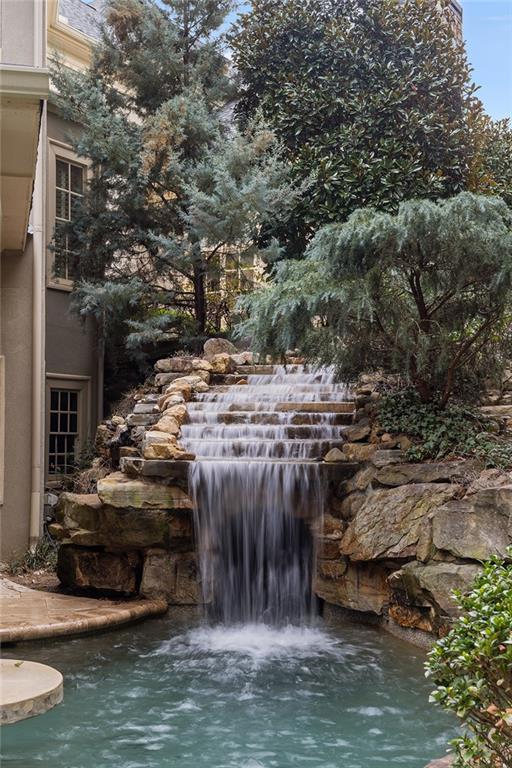 3594 Tuxedo Court