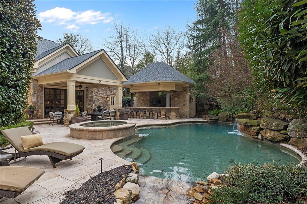 3594 Tuxedo Court
