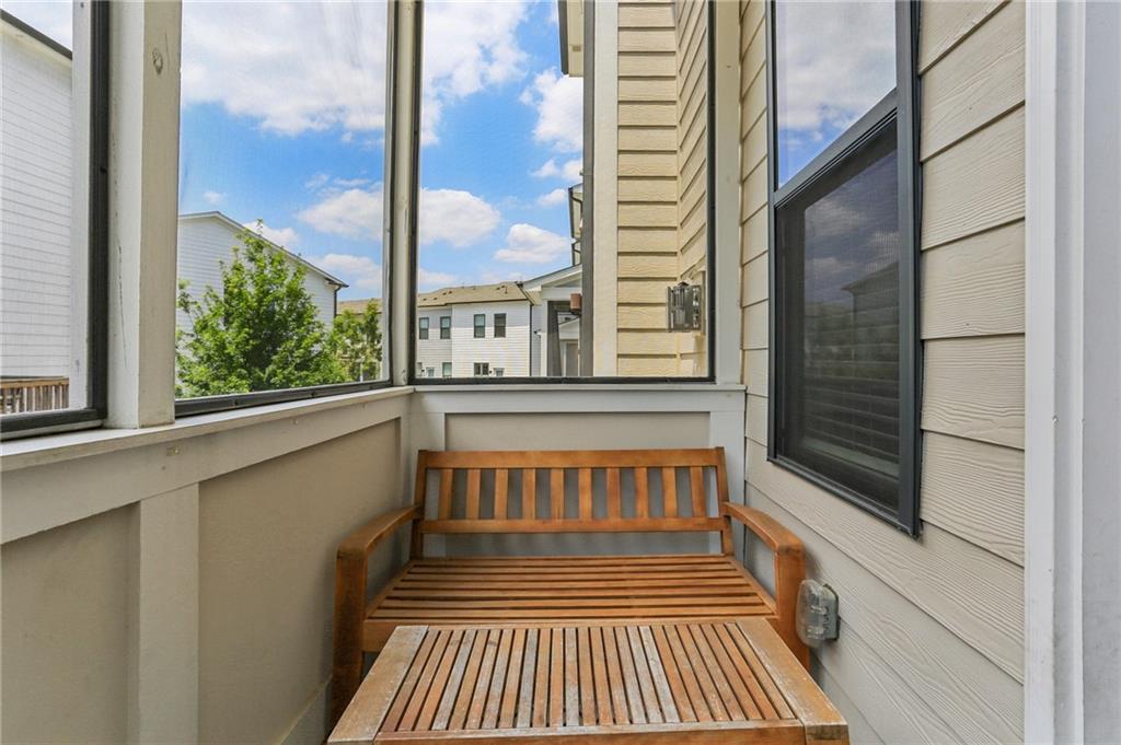 2032 Manchester Street NE