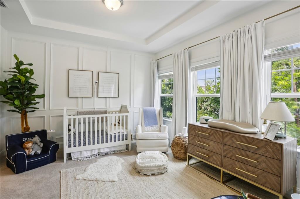 2032 Manchester Street NE