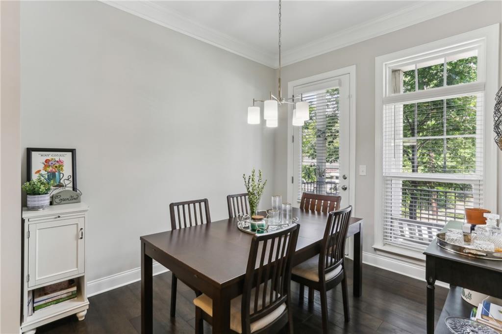 2032 Manchester Street NE