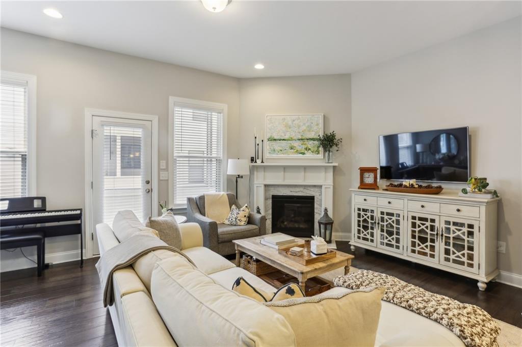 2032 Manchester Street NE