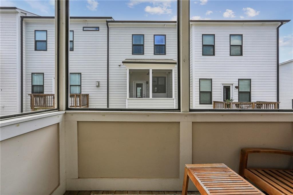 2032 Manchester Street NE