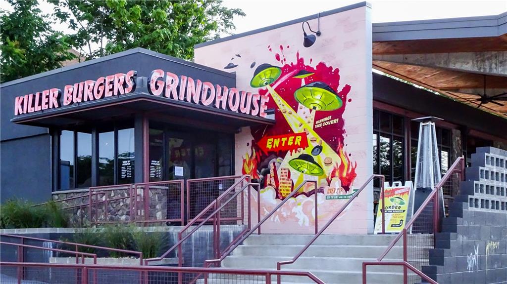 2032 Manchester Street NE