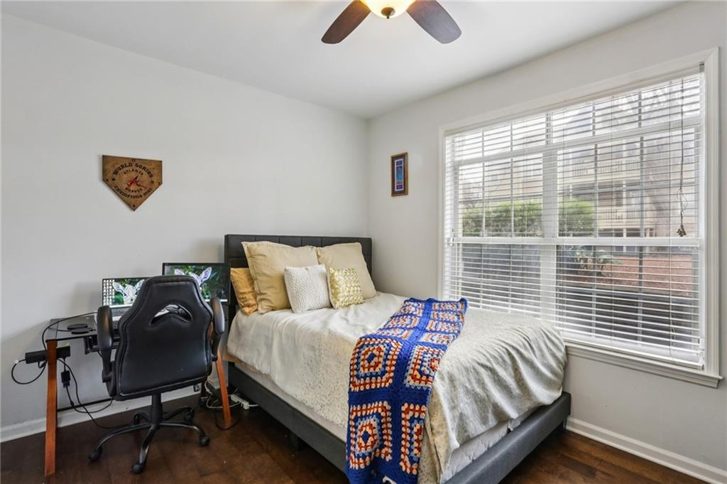 1513 Mcgill Park Avenue NE