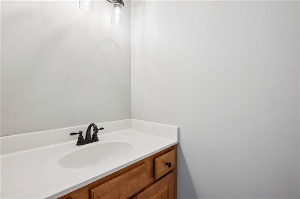 2825 NE Expressway Unit O2