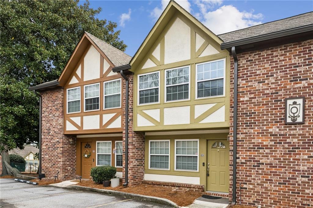 2825 NE Expressway Unit O2