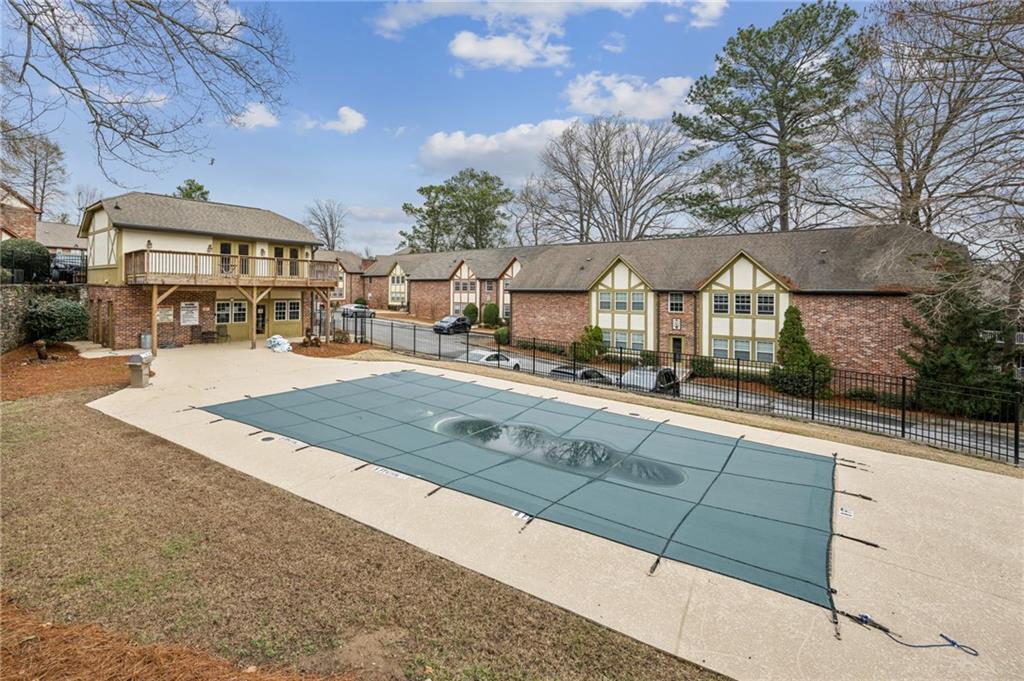 2825 NE Expressway Unit O2