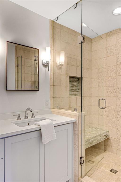 2493 Parkdale Place NE