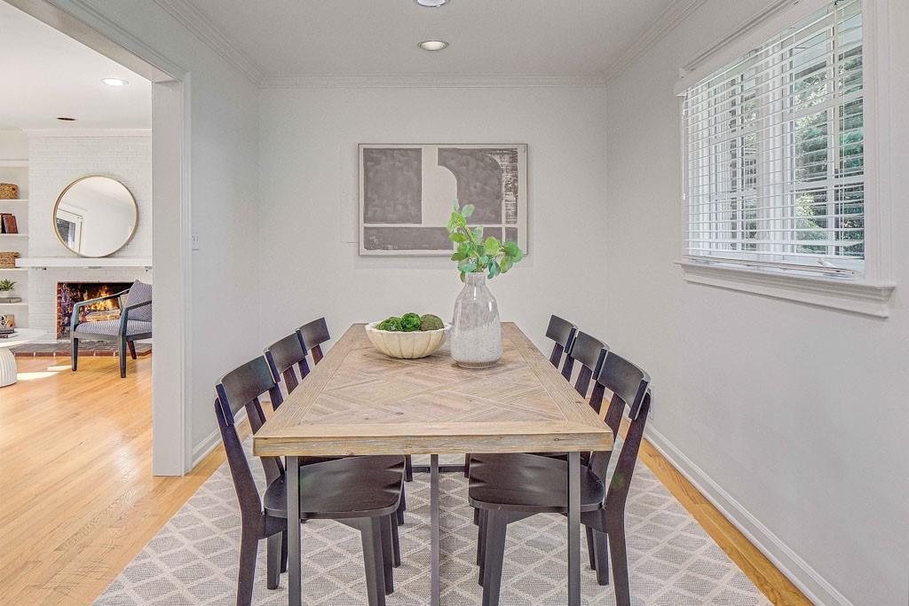 2493 Parkdale Place NE