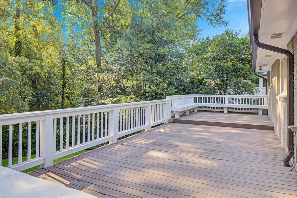 2493 Parkdale Place NE