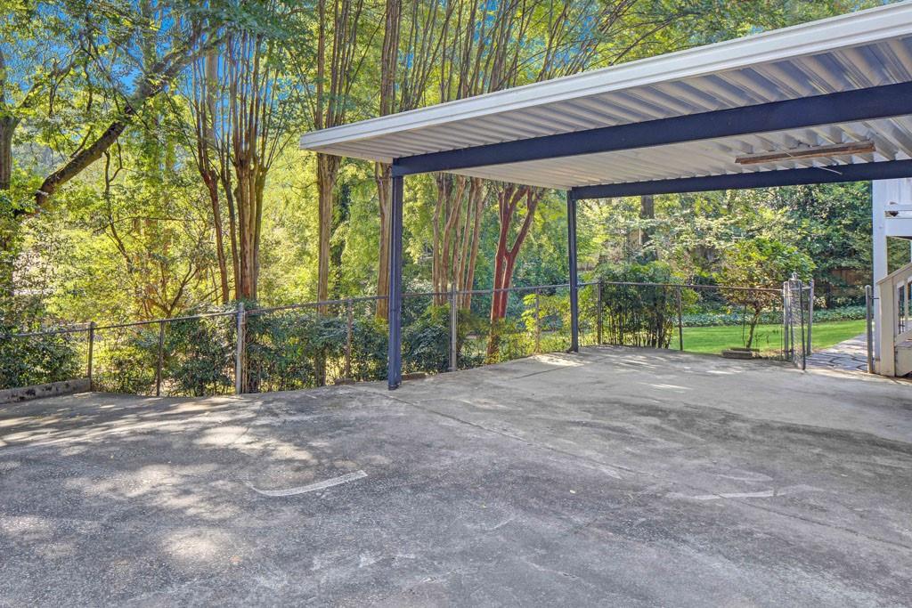 2493 Parkdale Place NE