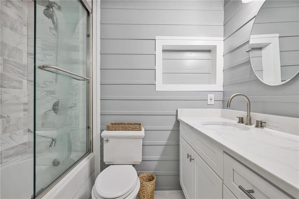 2144 Jonathon Lane NE