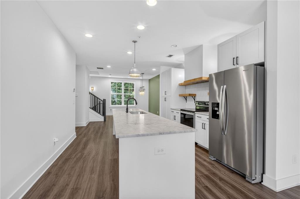 24 Becker Place NW