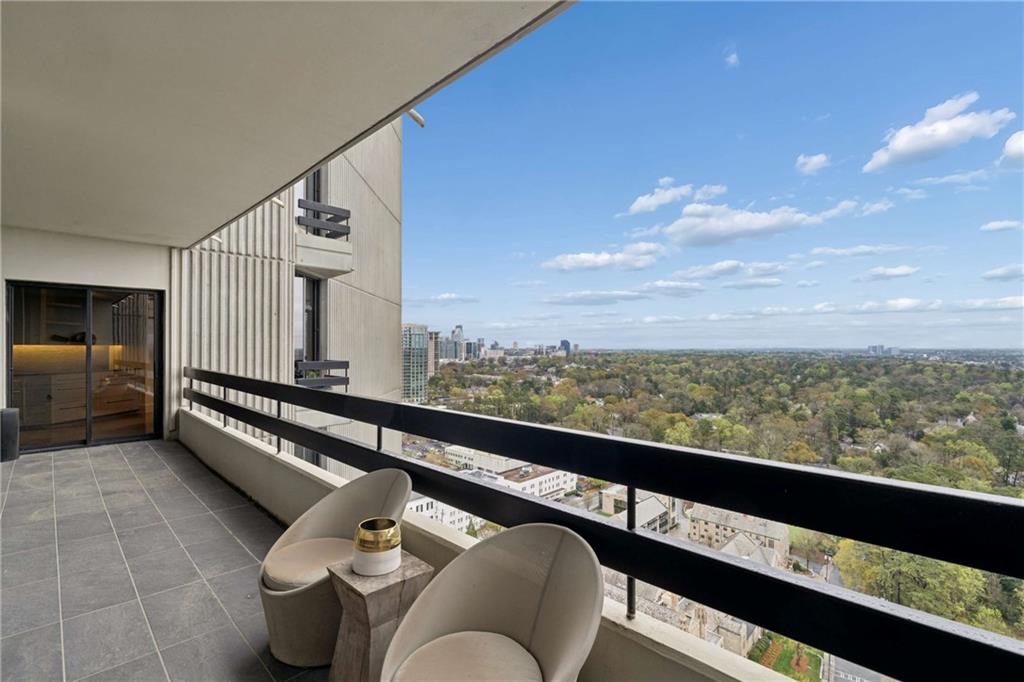 2660 Peachtree Road NW Unit 28F