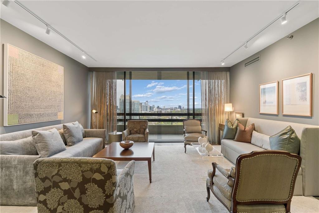 2660 Peachtree Road NW Unit 28F