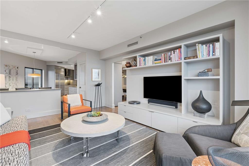 2660 Peachtree Road NW Unit 28F