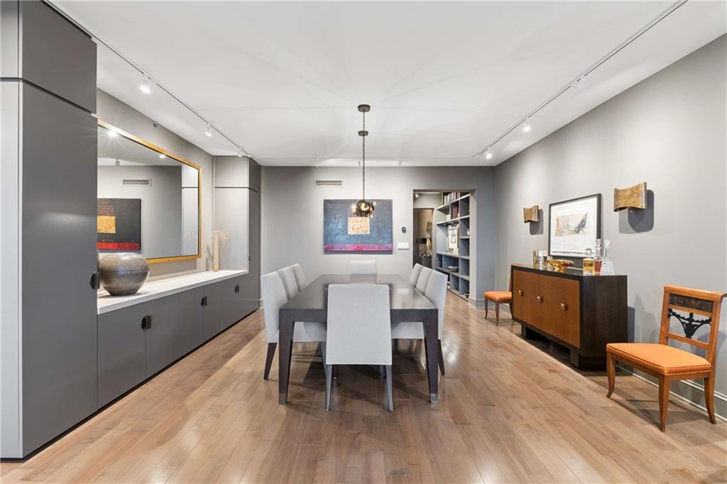 2660 Peachtree Road NW Unit 28F