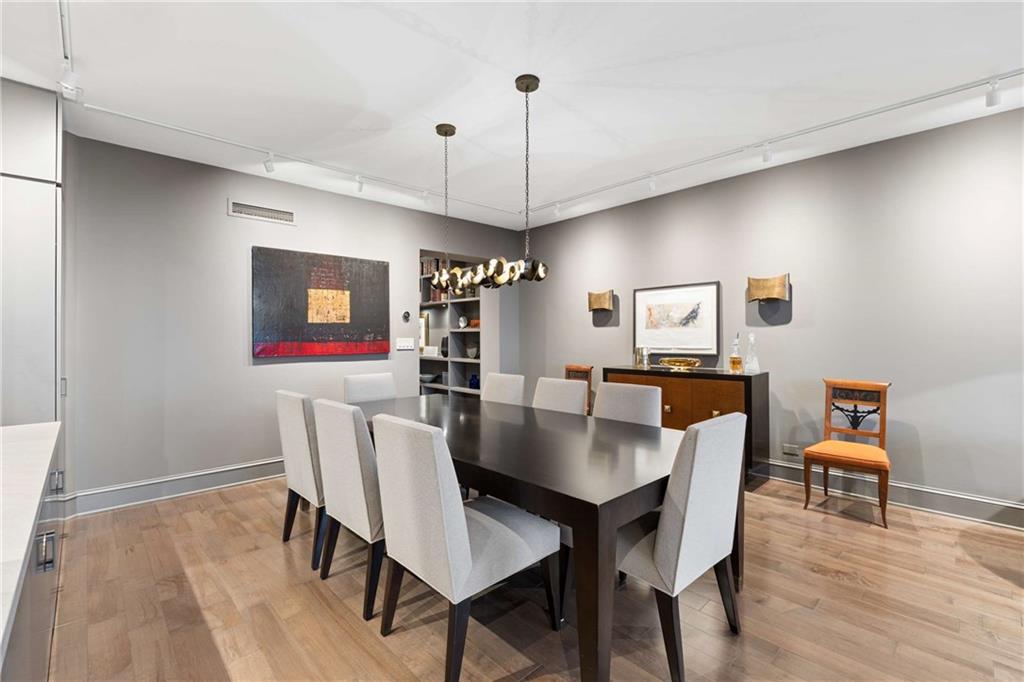 2660 Peachtree Road NW Unit 28F