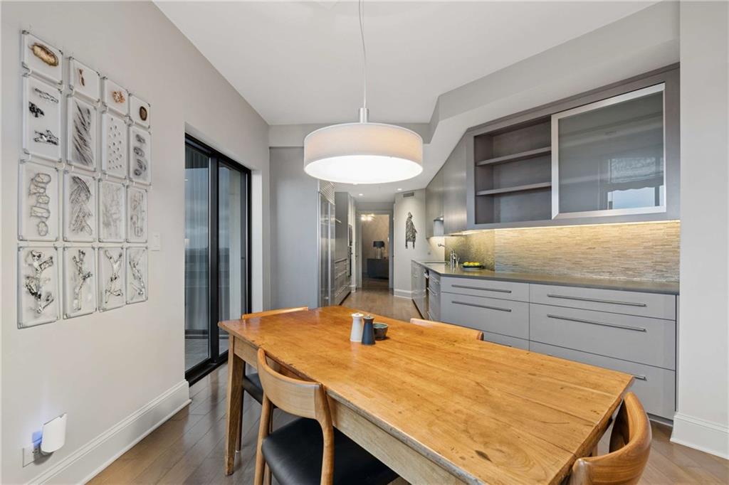 2660 Peachtree Road NW Unit 28F