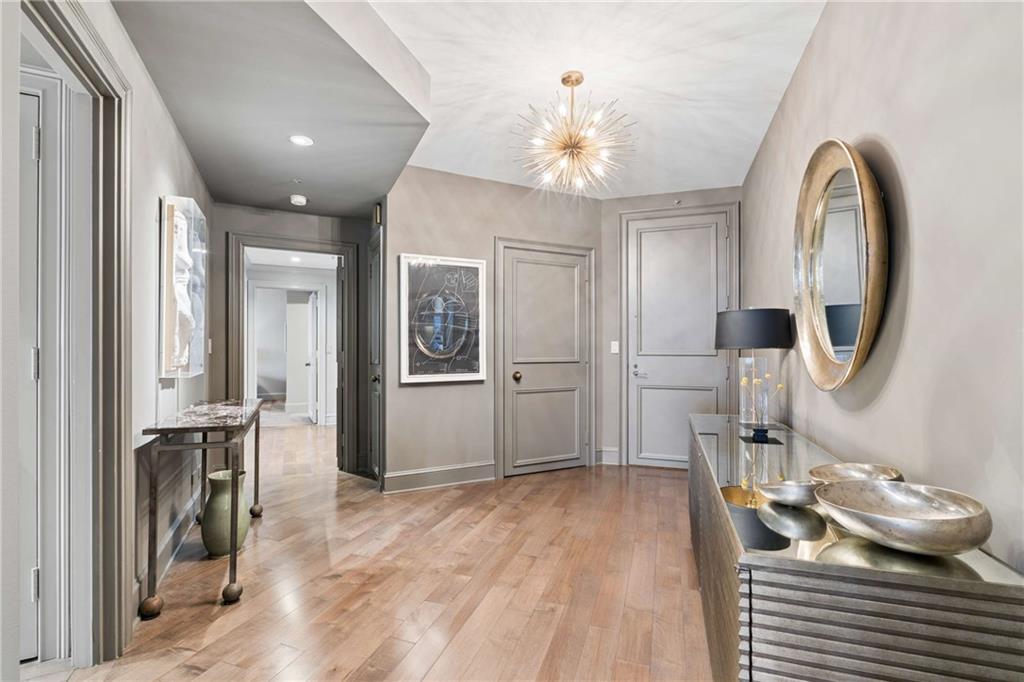 2660 Peachtree Road NW Unit 28F