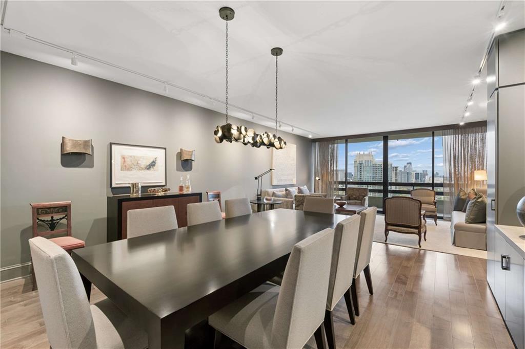 2660 Peachtree Road NW Unit 28F