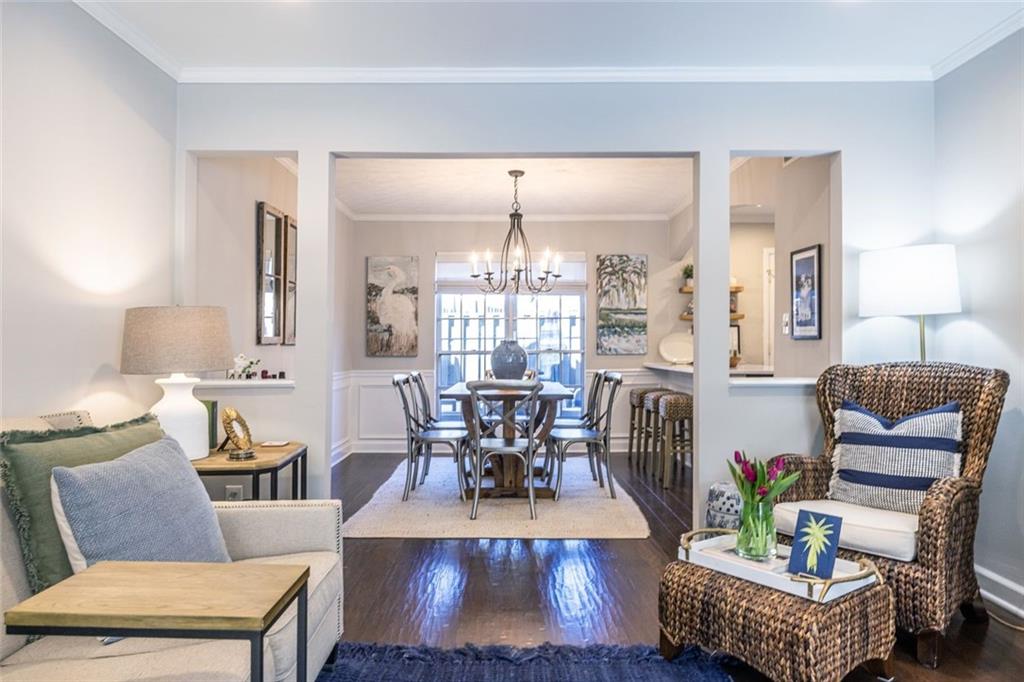 12 Bassett Hall Place NW