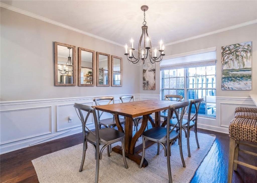 12 Bassett Hall Place NW