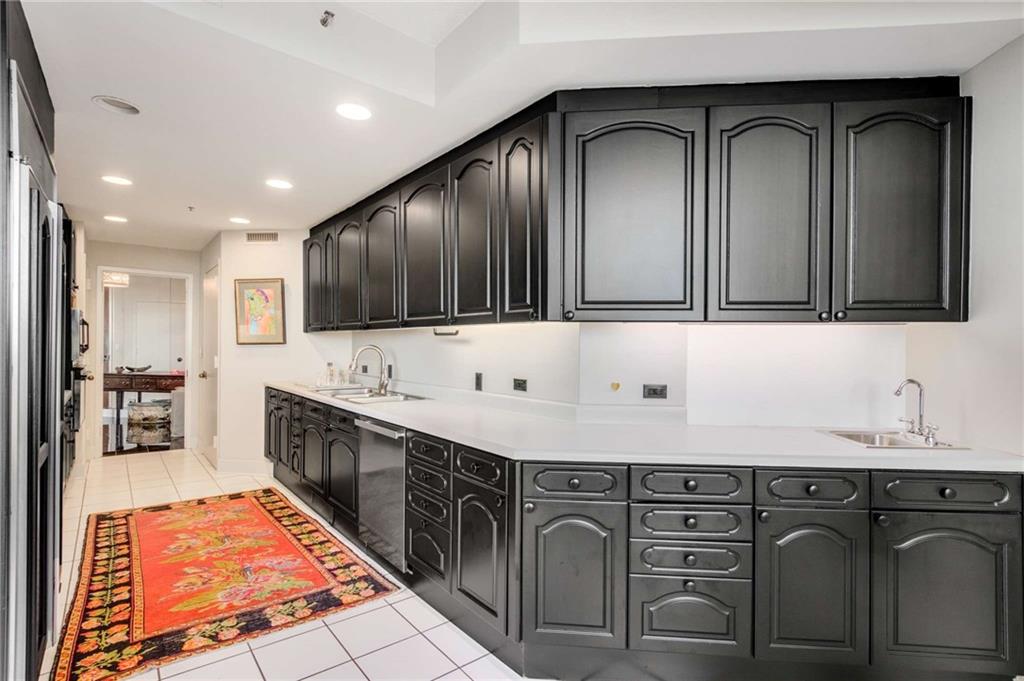 2660 Peachtree Road NW Unit 14B