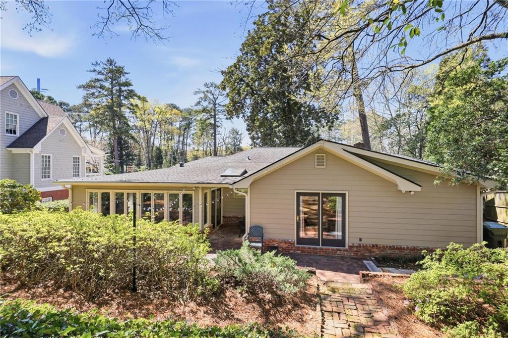 2059 Brookview Drive NW