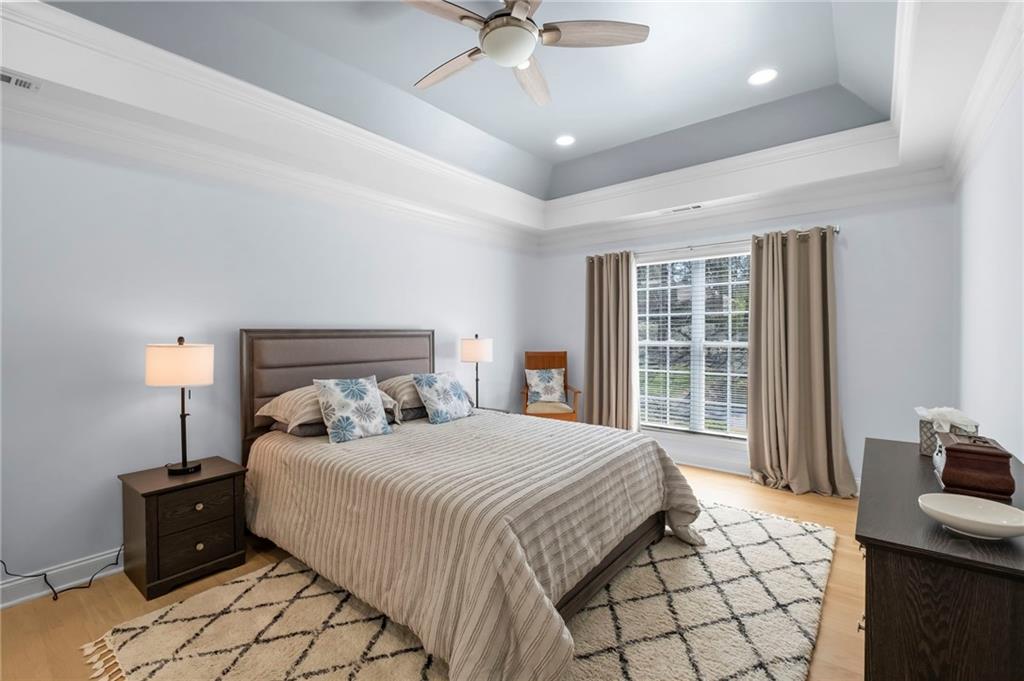 825 Overhill Court