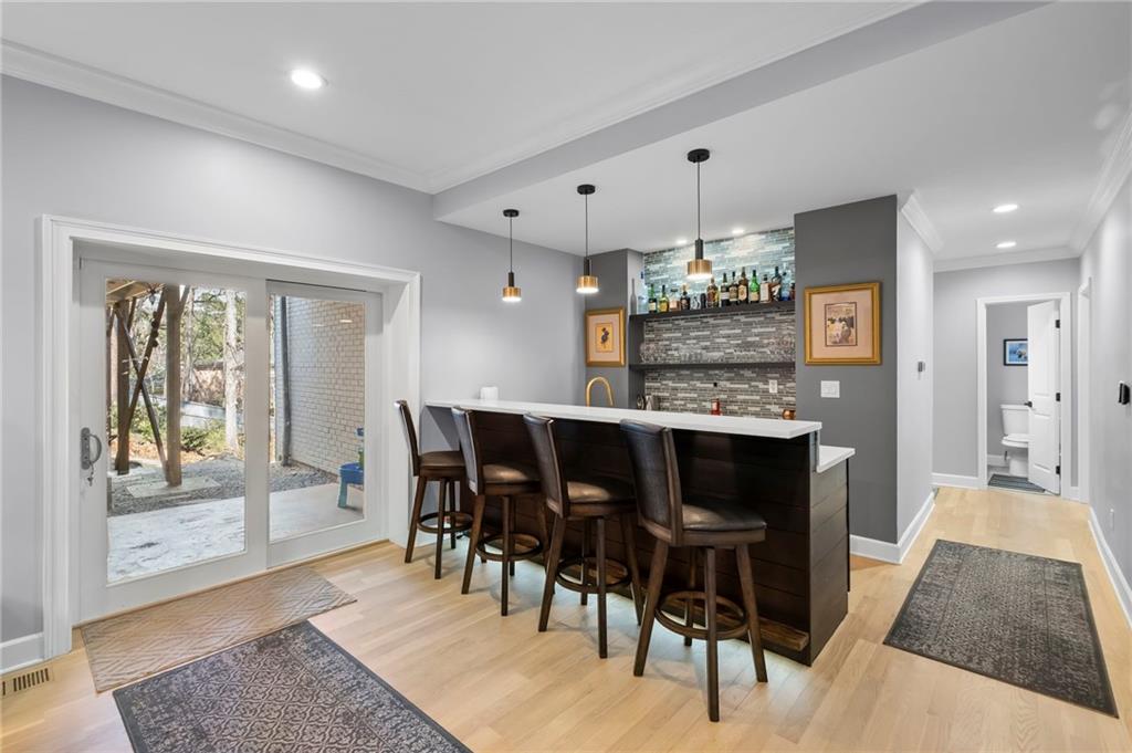 825 Overhill Court