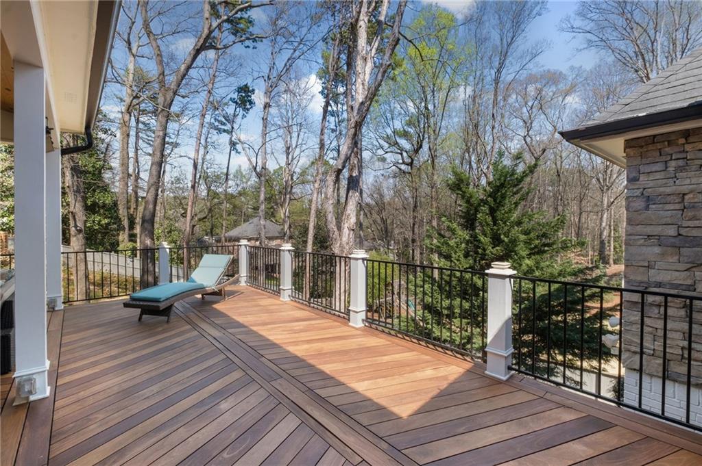 825 Overhill Court