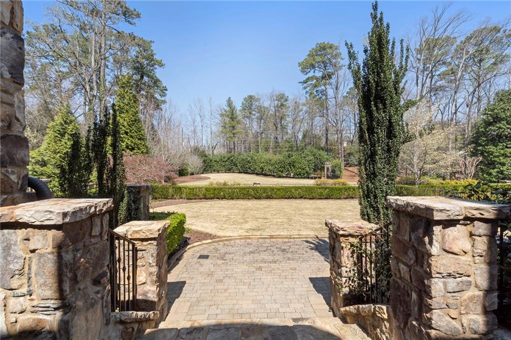 1376 Mount Paran Road NW