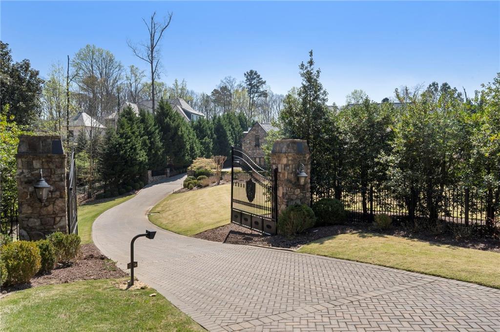 1376 Mount Paran Road NW