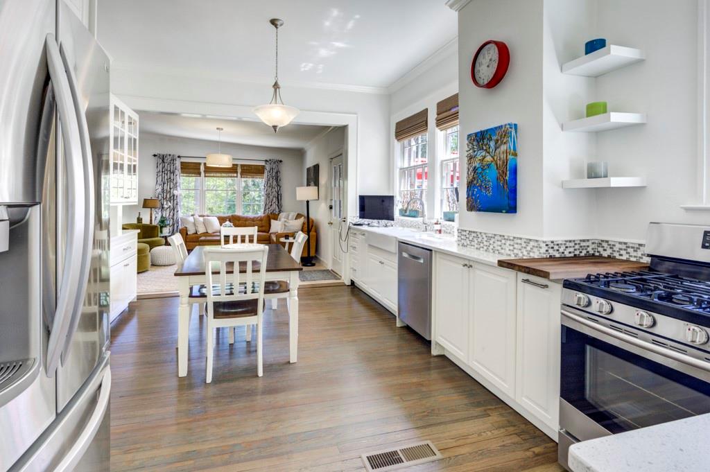 27 Northwood Avenue NE