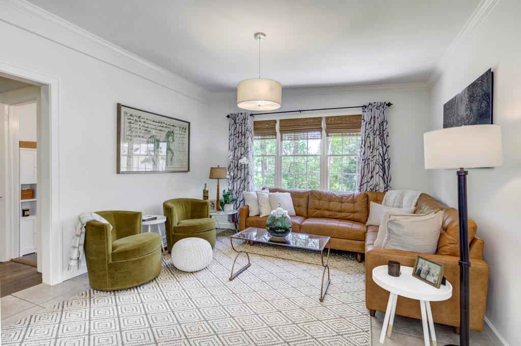 27 Northwood Avenue NE