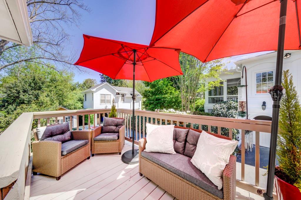 27 Northwood Avenue NE