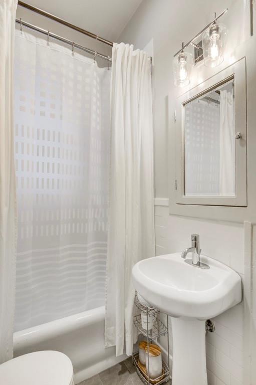 27 Northwood Avenue NE