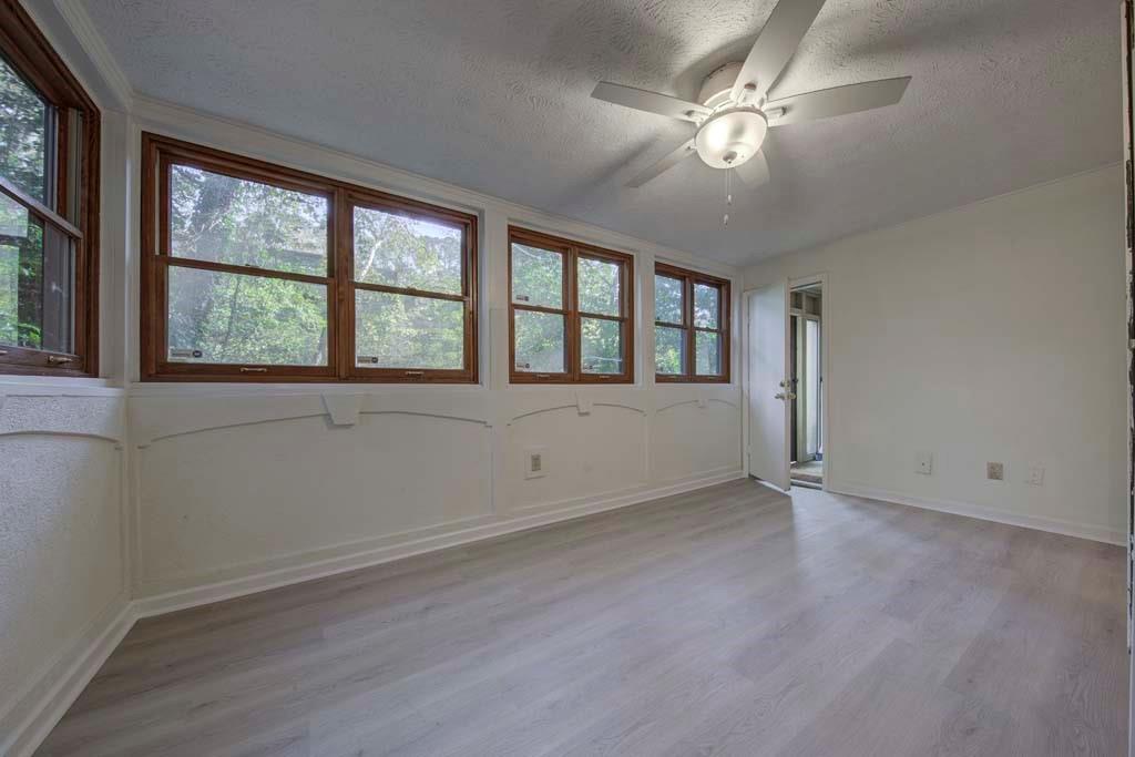 166 Maribeau Square NW