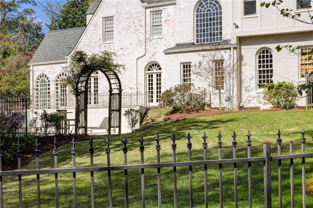 3119 Habersham Road NW