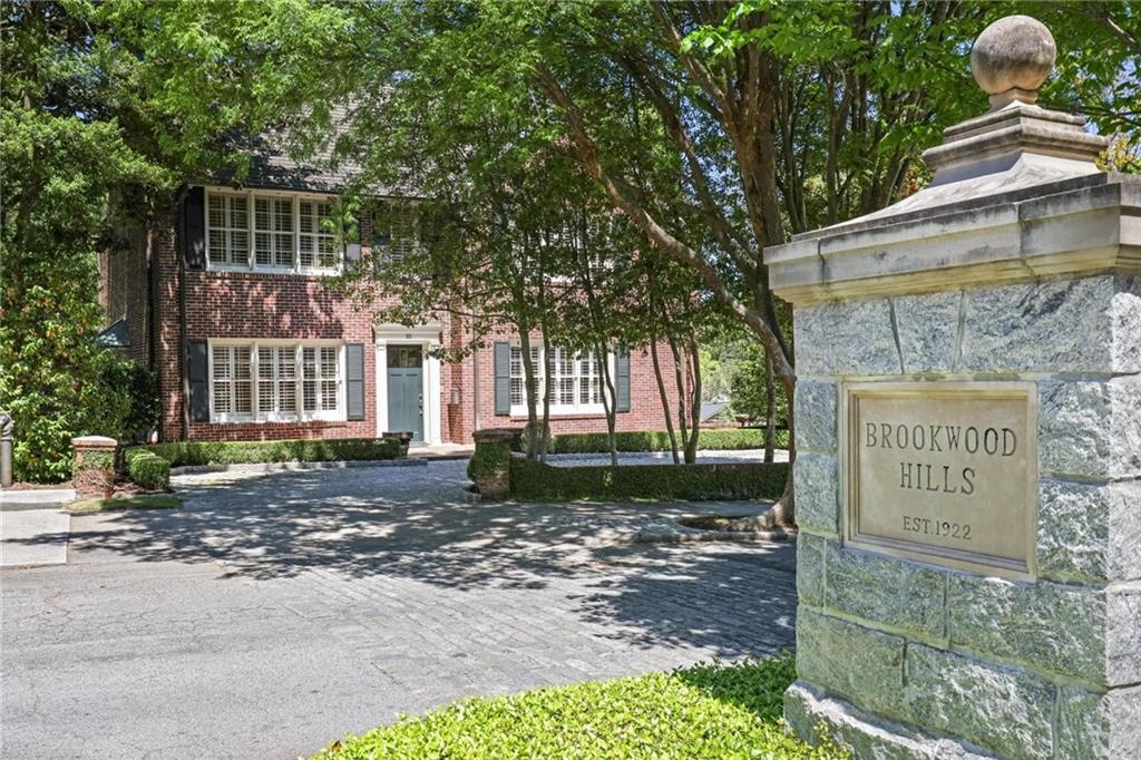 10 Palisades Road NE