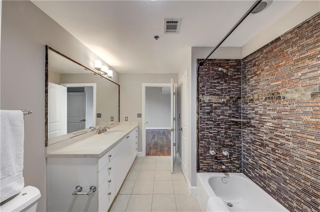 2626 Peachtree Road NW Unit 412