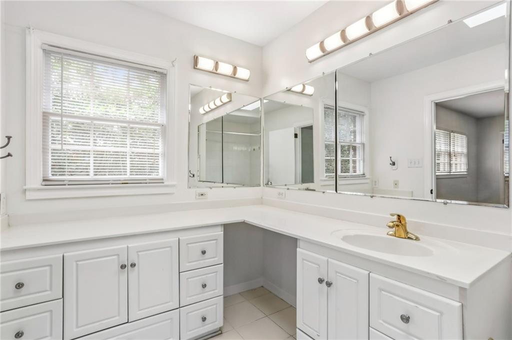 2581 Sharondale Drive Unit 0