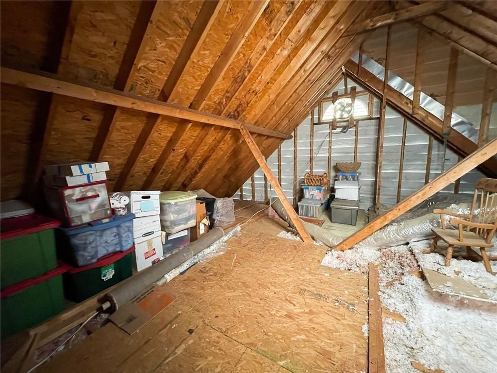 1959 SW McAdoo Court