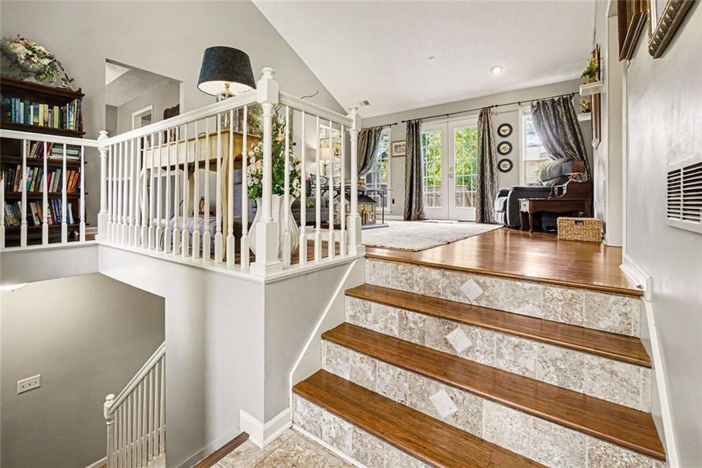 1959 SW McAdoo Court